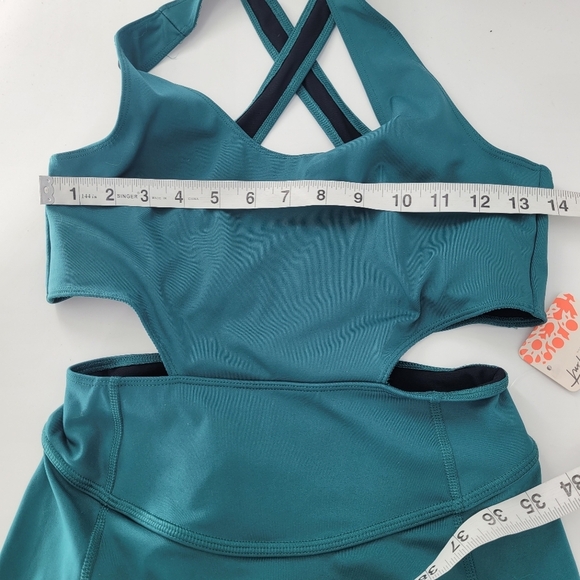 New FREE PEOPLE MOVEMENT BACK IT UP ONESIE Pacific small Petit - Picture 6 of 8